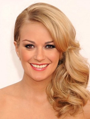 Sassy Blonde Long Wavy 16 inch Layered Carrie Underwood Wigs